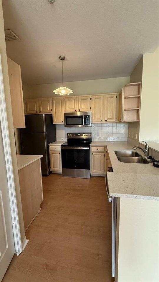 2615 Maitland Crossing Way #305 - Photo 7 of 32