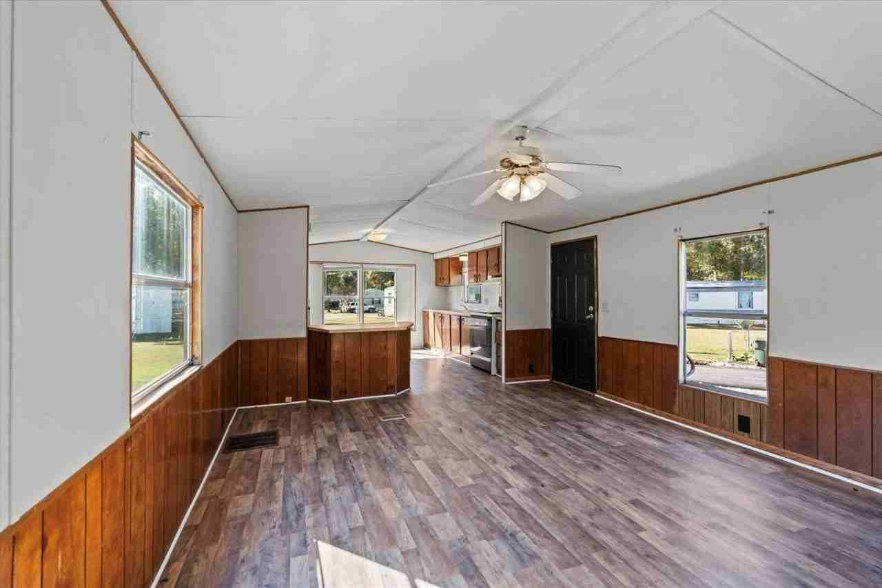 107 Cameron Cir - Photo 3 of 8