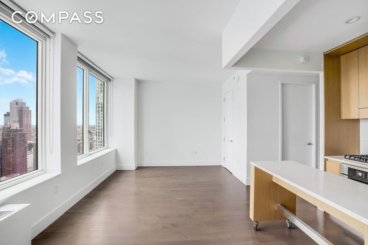 388 Bridge St #37D - Photo 4 of 24