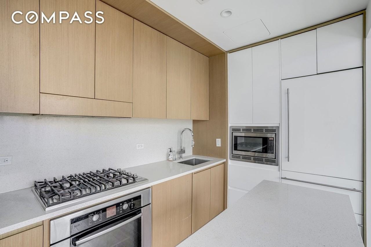388 Bridge St #37D - Photo 7 of 24
