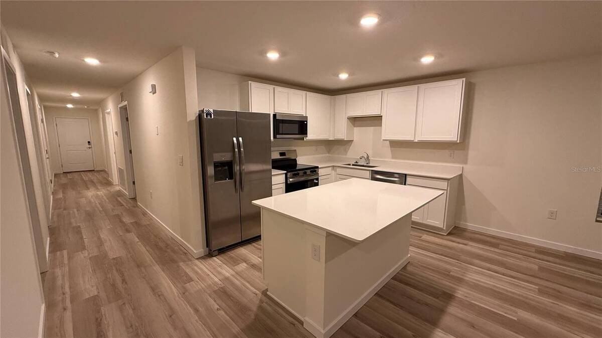 7749 Sw 46th Ct - Photo 5 of 17