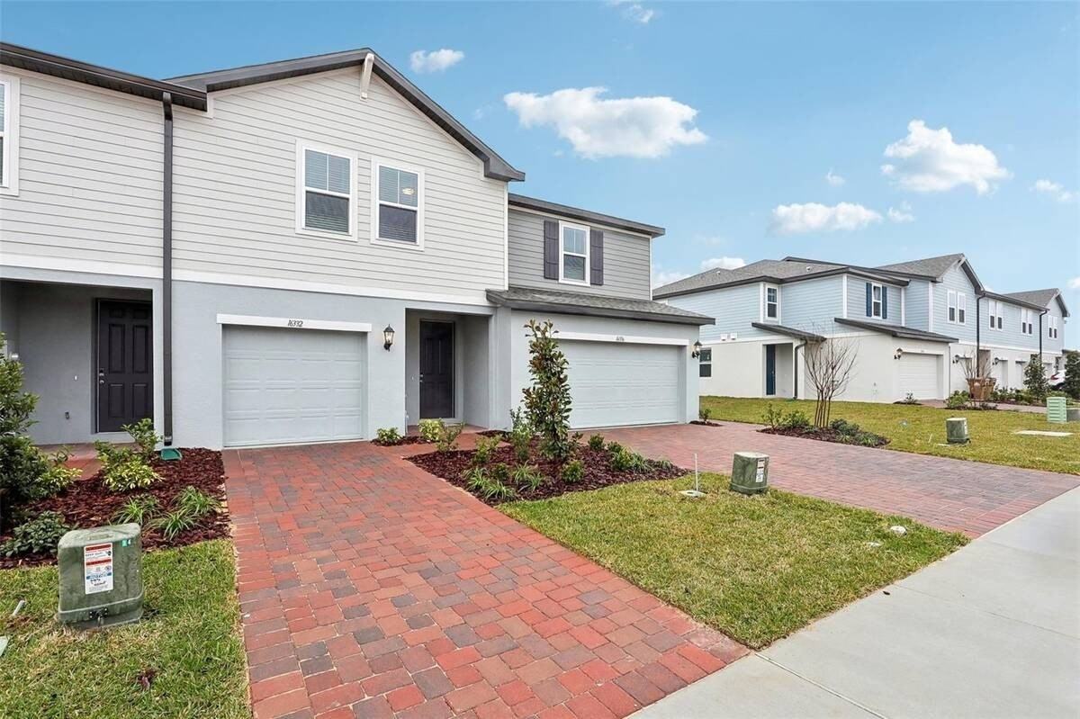 16332 Happy Eagle Dr - Photo 2 of 33