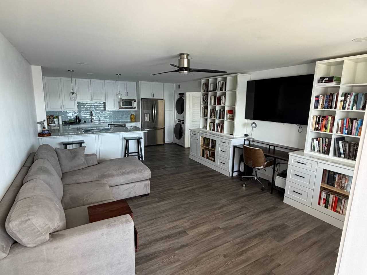 190 E Olmstead Dr #F25 - Photo 2 of 19
