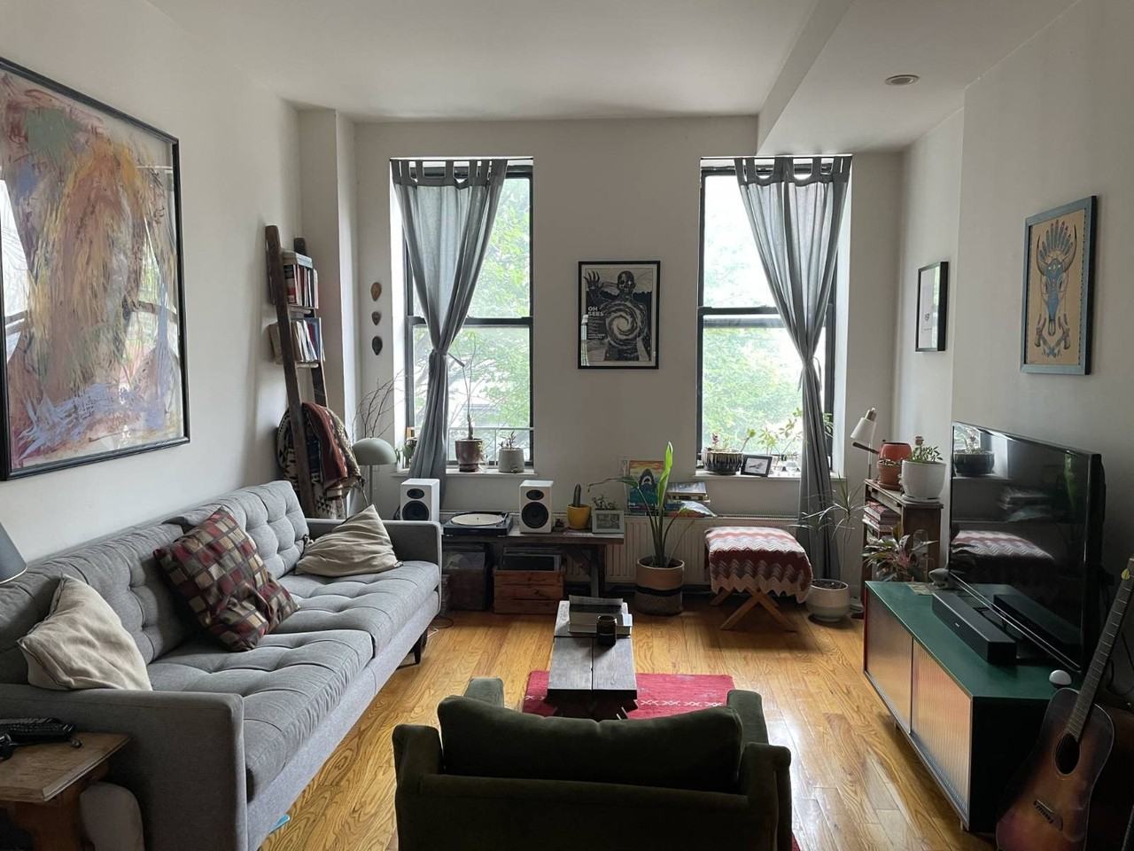 221 Van Brunt St #2B