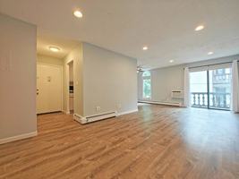 featured image of 15 Granada Cres #15