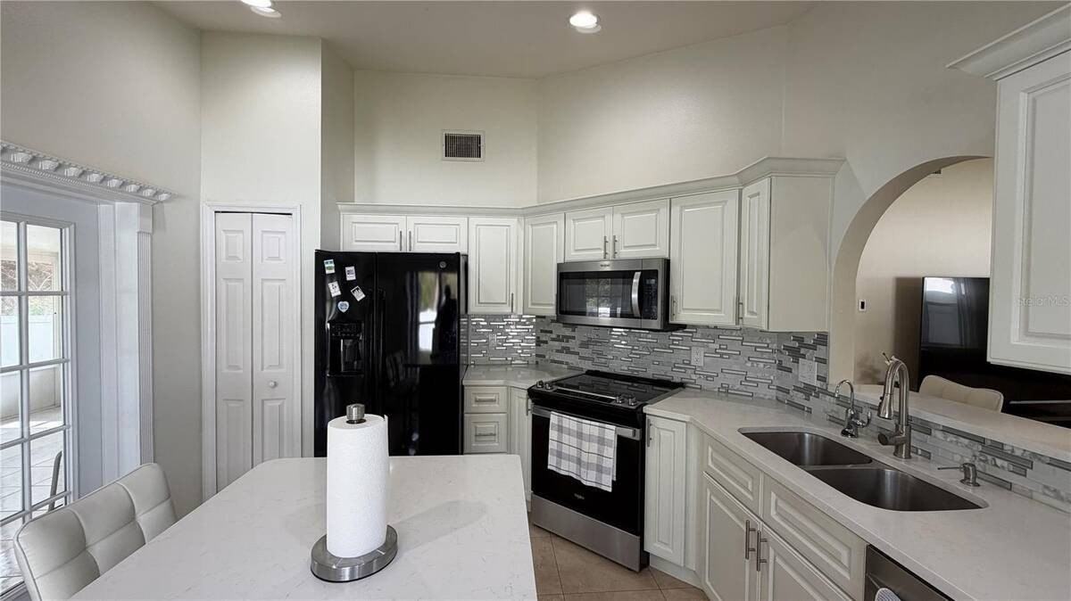 632 Dharma Cir - Photo 5 of 24