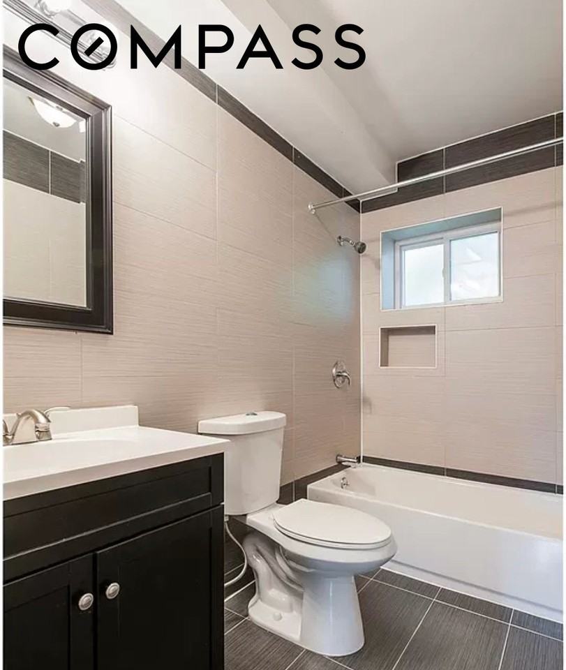 1521 Dean St #1 - Photo 5 of 8