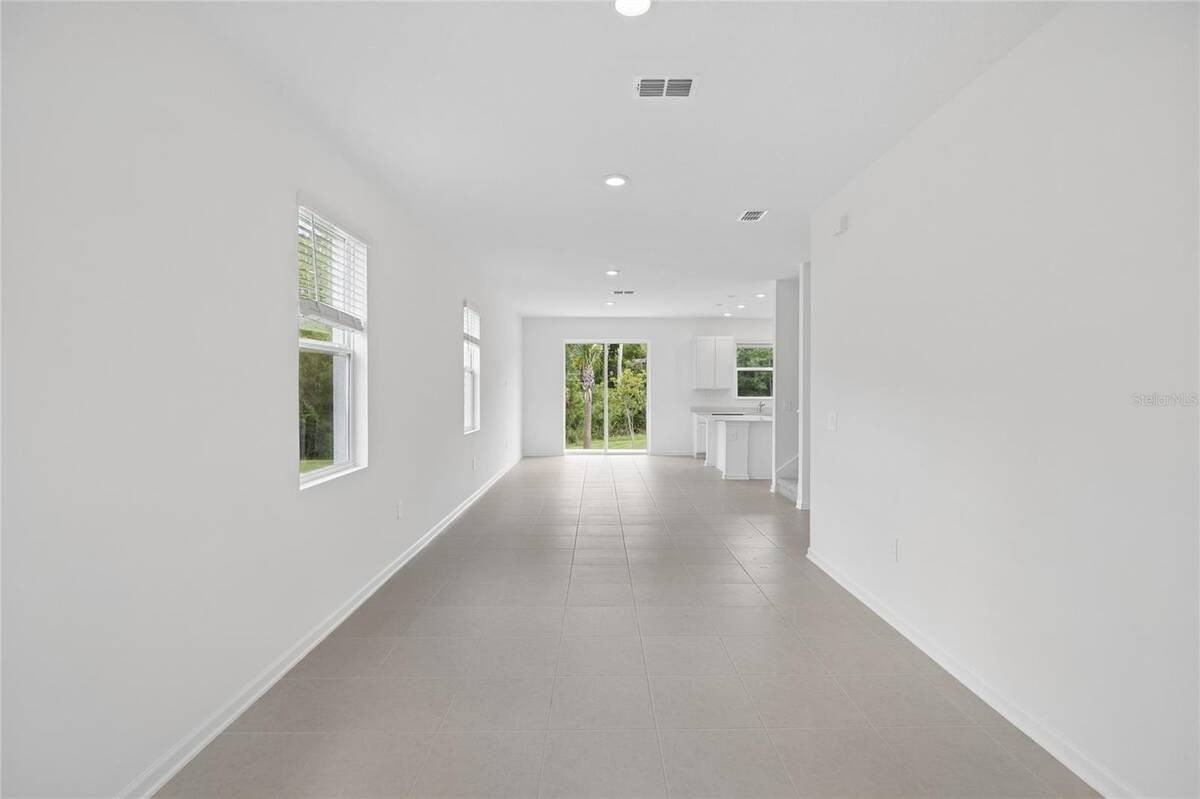 3091 Chromatic St - Photo 6 of 22