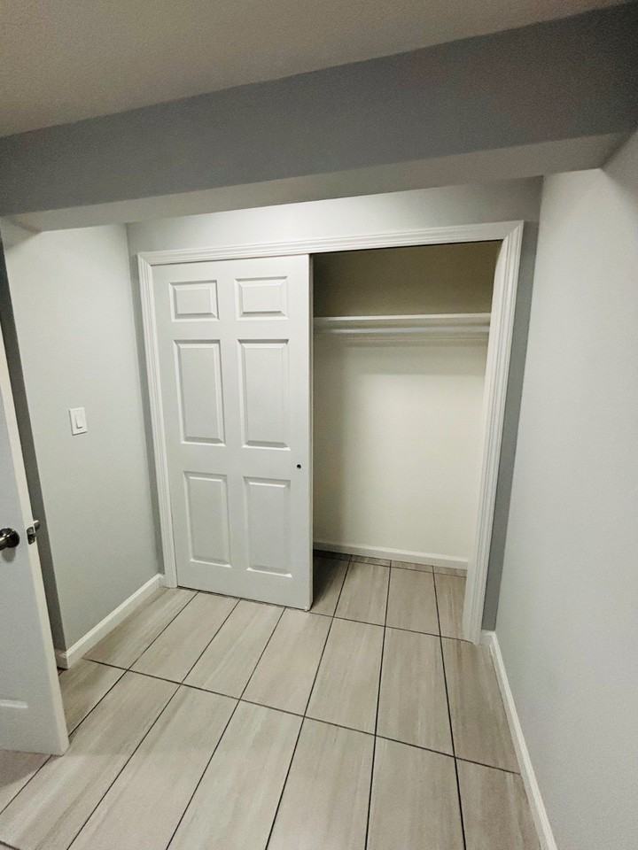 75 Mcloughlin St - Photo 3 of 8
