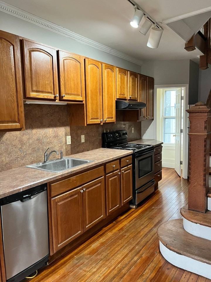 3 Washington Ave - Photo 2 of 12