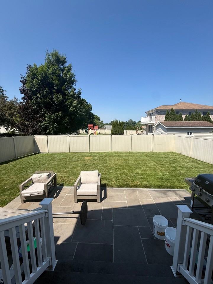 19 Lorraine Dr - Photo 5 of 26