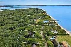 19 Peconic Ave - Photo 1 of 1