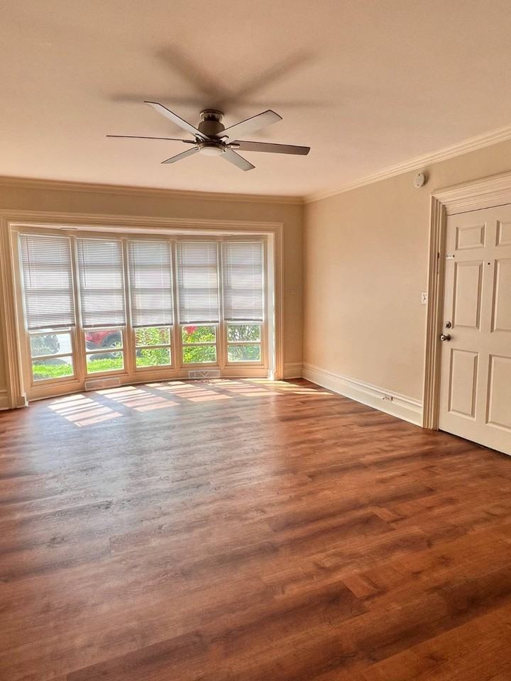 10 Washington Ave #3