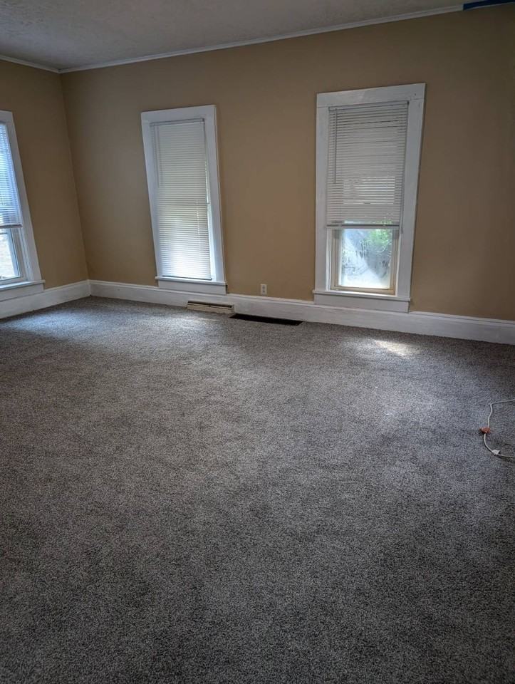 1508 S Linden Ave - Photo 3 of 5