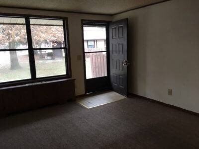 3142 34th NE St #F - Photo 3 of 8