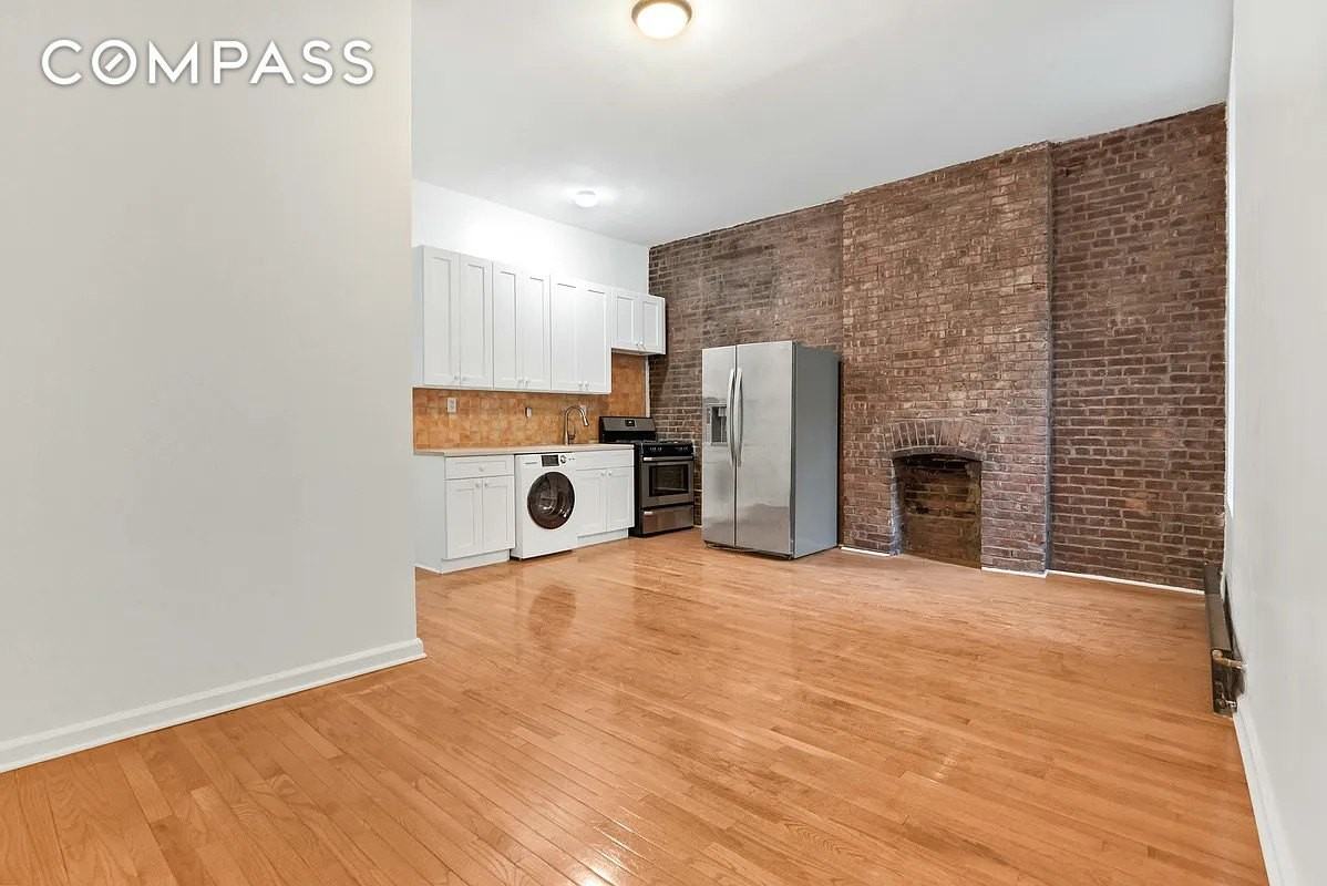 1253 Pacific St #2 - Photo 2 of 15