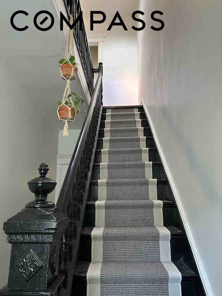 214 E 31st St #1 - Photo 7 of 7