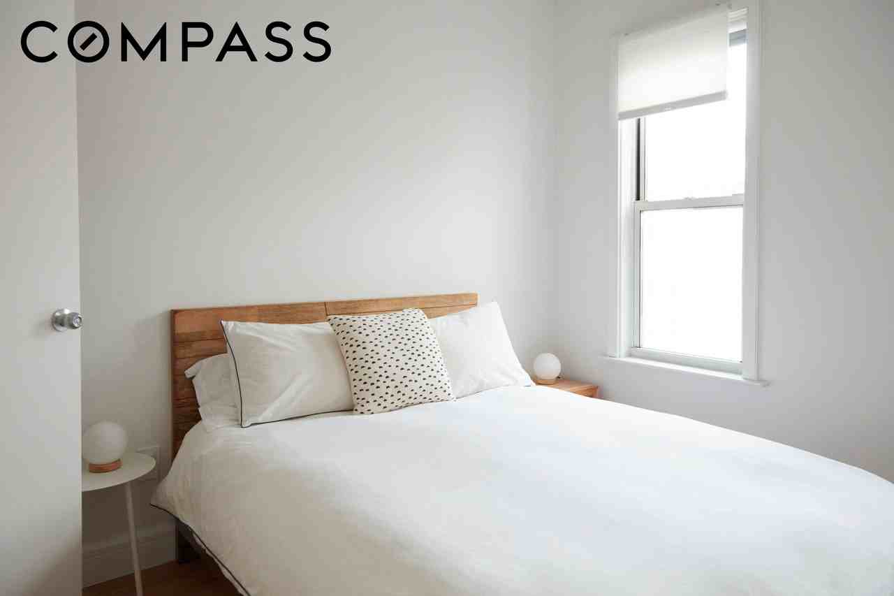 967 Lorimer St #2 - Photo 3 of 8