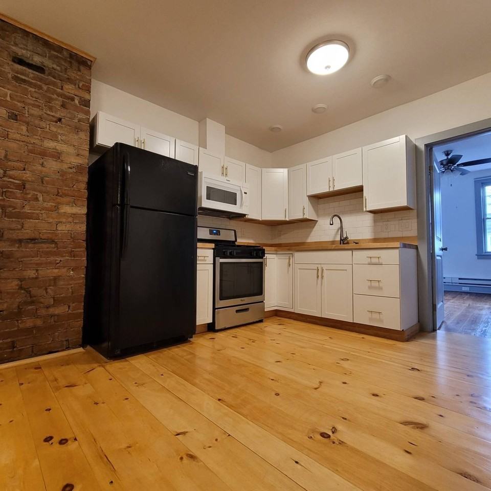45 S 3rd St #2 - Photo 6 of 10