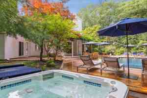 featured image of 29 Woodland Dr