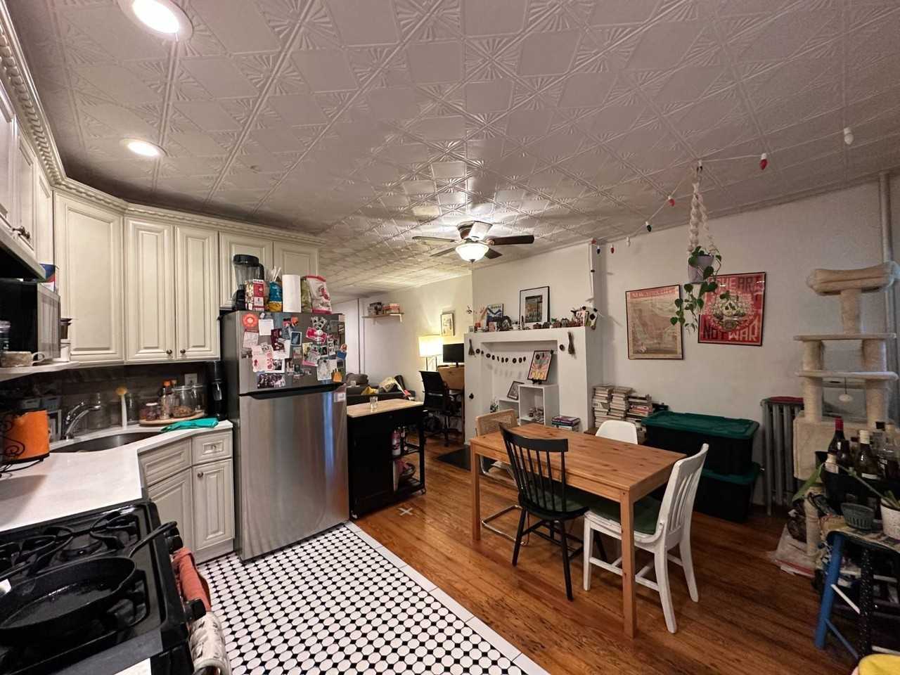 85A Summit St - Photo 5 of 8