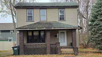 featured image of 915 S Freedom Ave