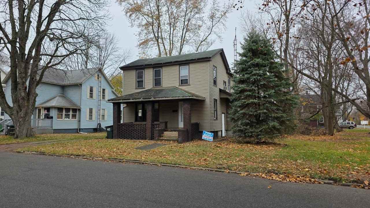 915 S Freedom Ave - Photo 2 of 11