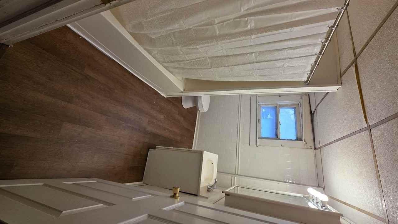 915 S Freedom Ave - Photo 7 of 11
