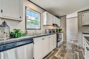 1402 Red Maple Ln #160 - Photo 1 of 1