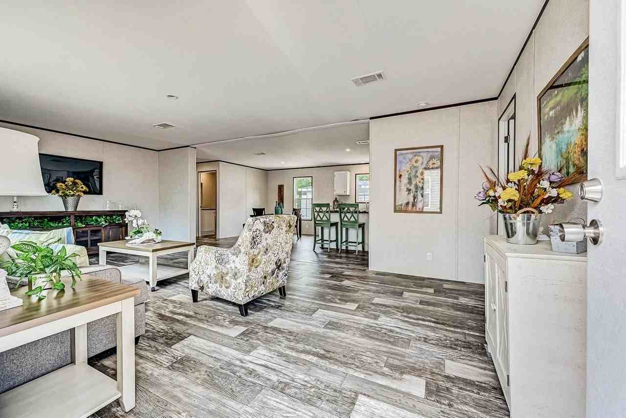 1410 Red Maple Ln #159 - Photo 4 of 15