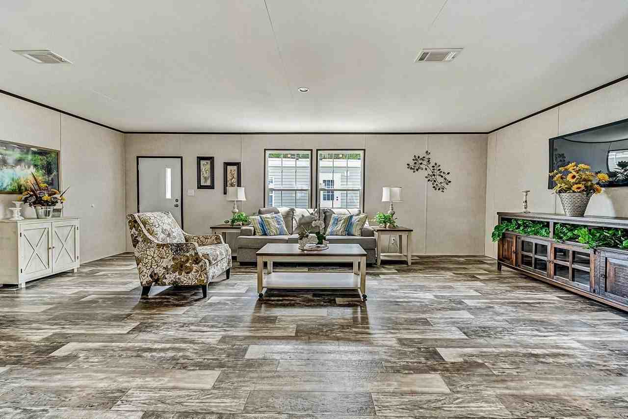 1410 Red Maple Ln #159 - Photo 5 of 15