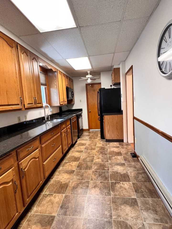 109 2nd St - Photo 6 of 20