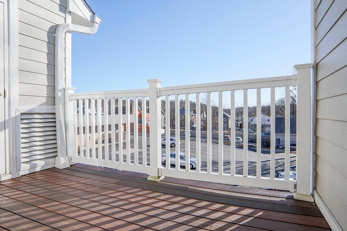 40 Cedar Swamp Rd #1005 - Photo 6 of 11