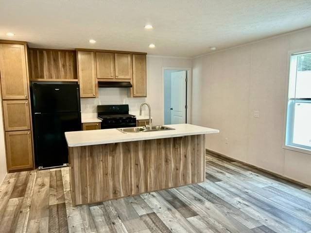 235 Mulberry St #30 - Photo 2 of 13