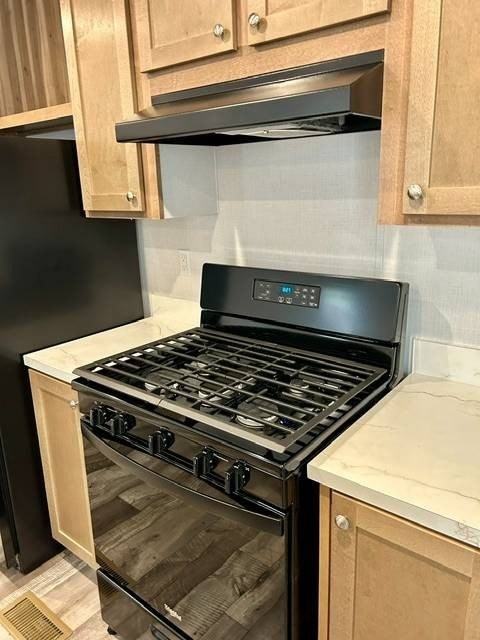235 Mulberry St #30 - Photo 6 of 13