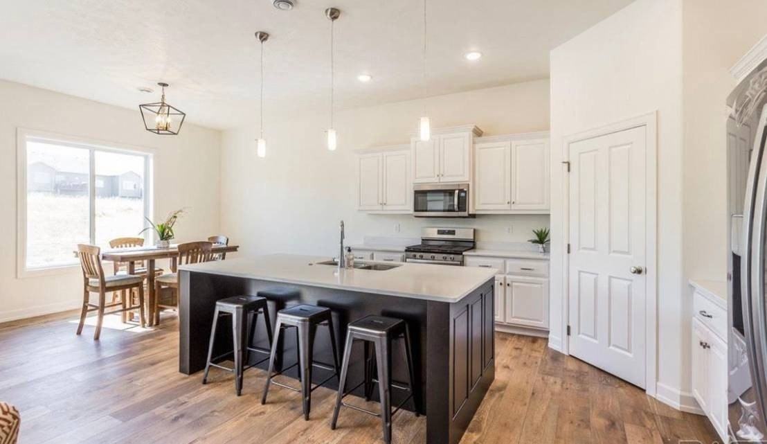 7409 S Grand Arbor Ct - Photo 3 of 19