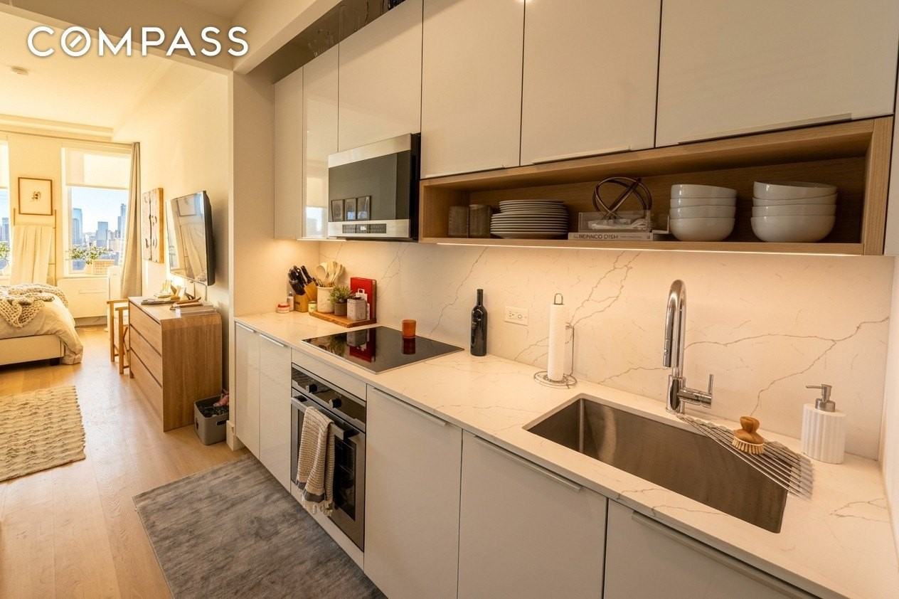 55 Broad St #2703 - Photo 5 of 7