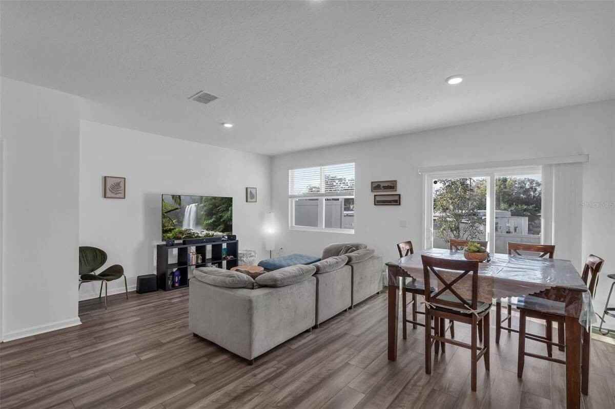 6359 Kay Morgan Ln - Photo 3 of 43