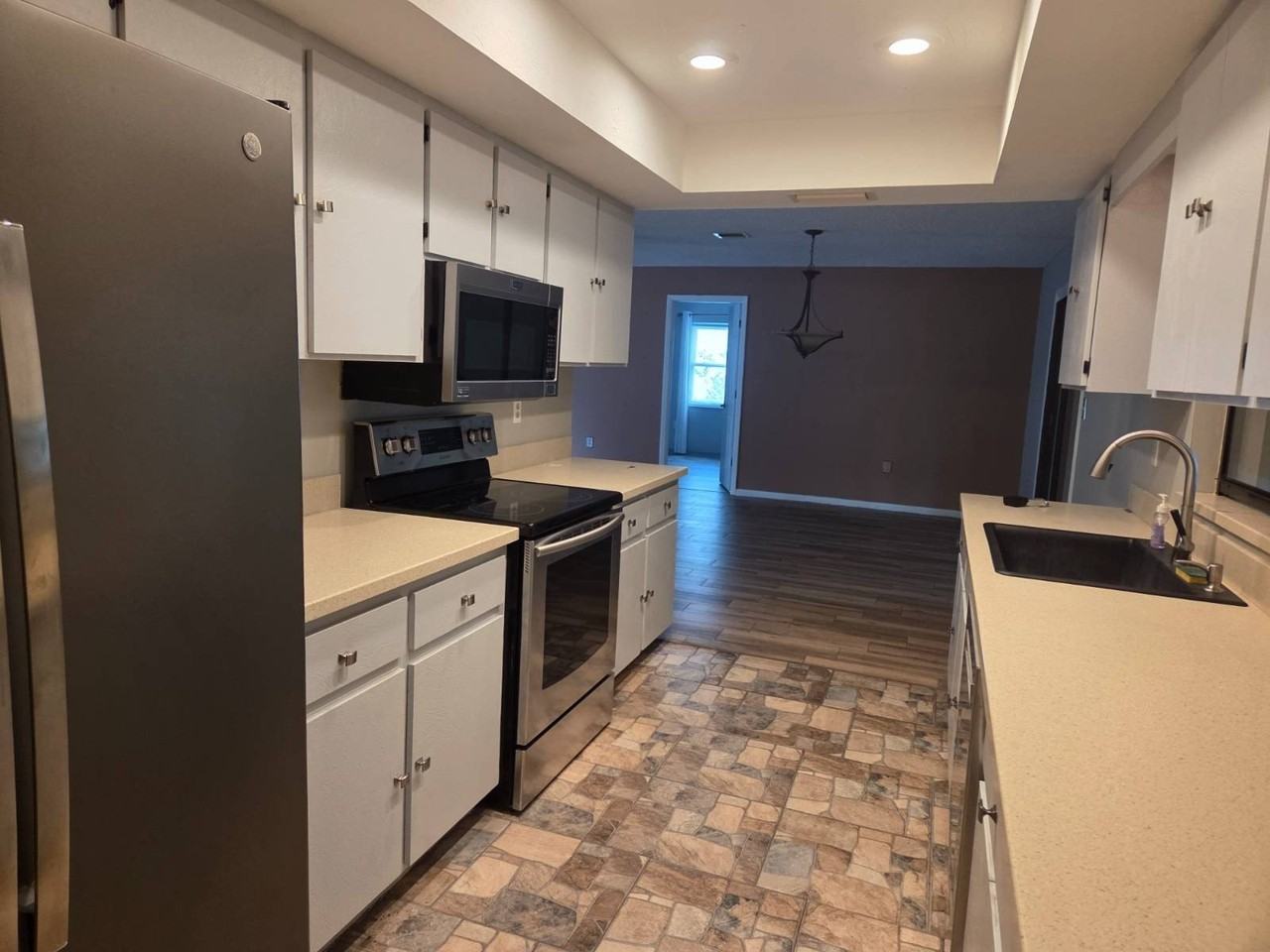 1610 Pruitts Ldg - Photo 5 of 18