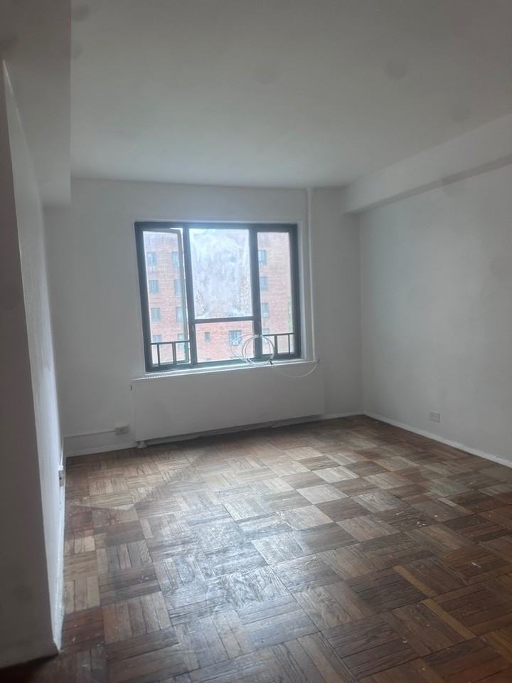 1641 Metropolitan Ave #5C - Photo 5 of 8