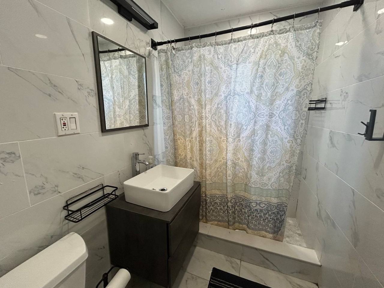 1080 Rhinelander Ave #1 - Photo 2 of 3
