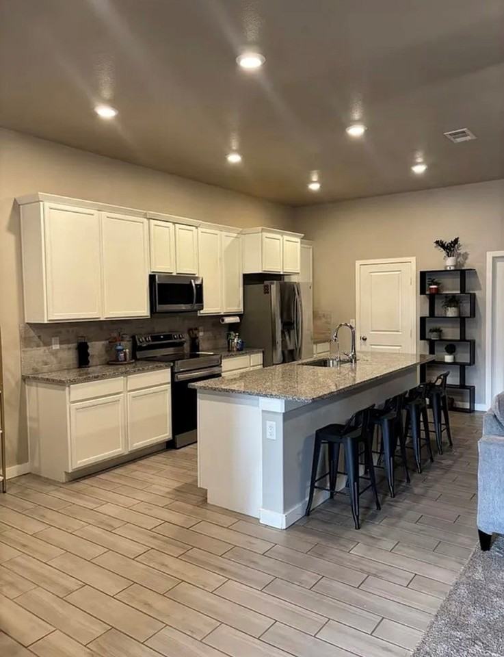 1322 Lantana Ct - Photo 6 of 24