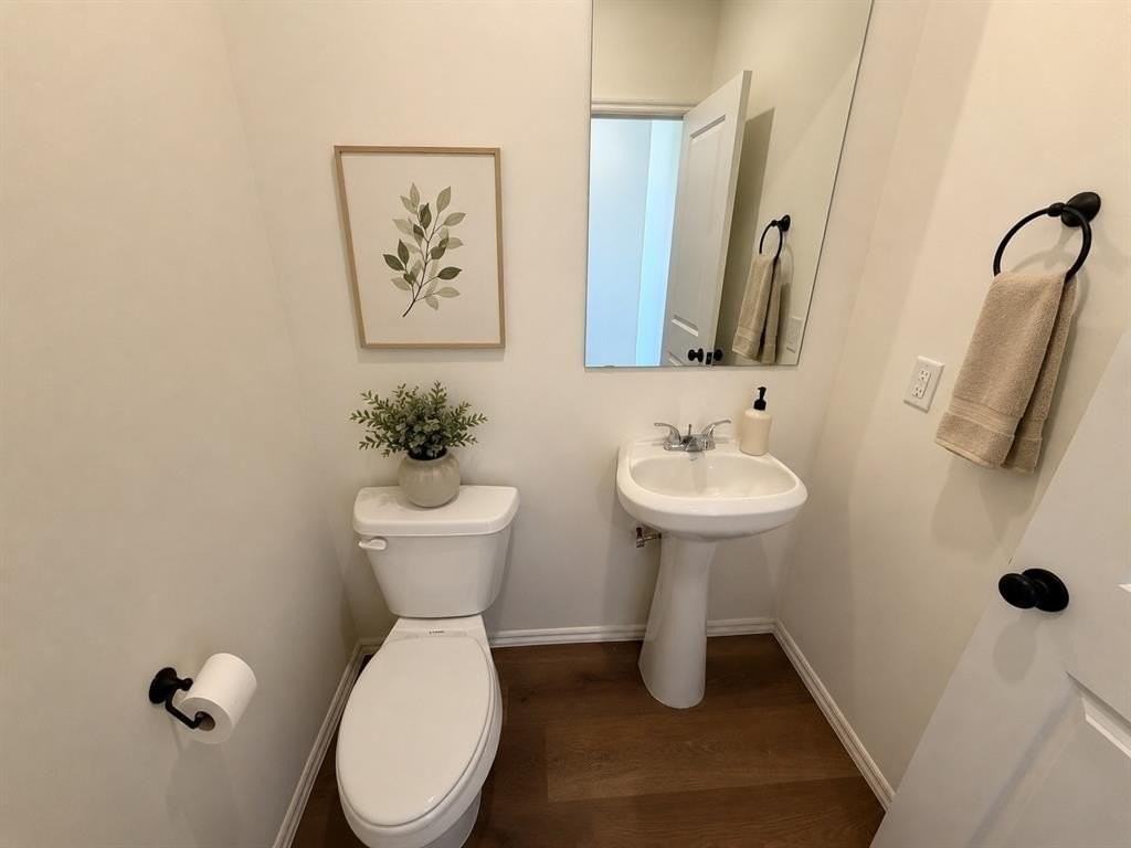 204 Mason Ct - Photo 4 of 45