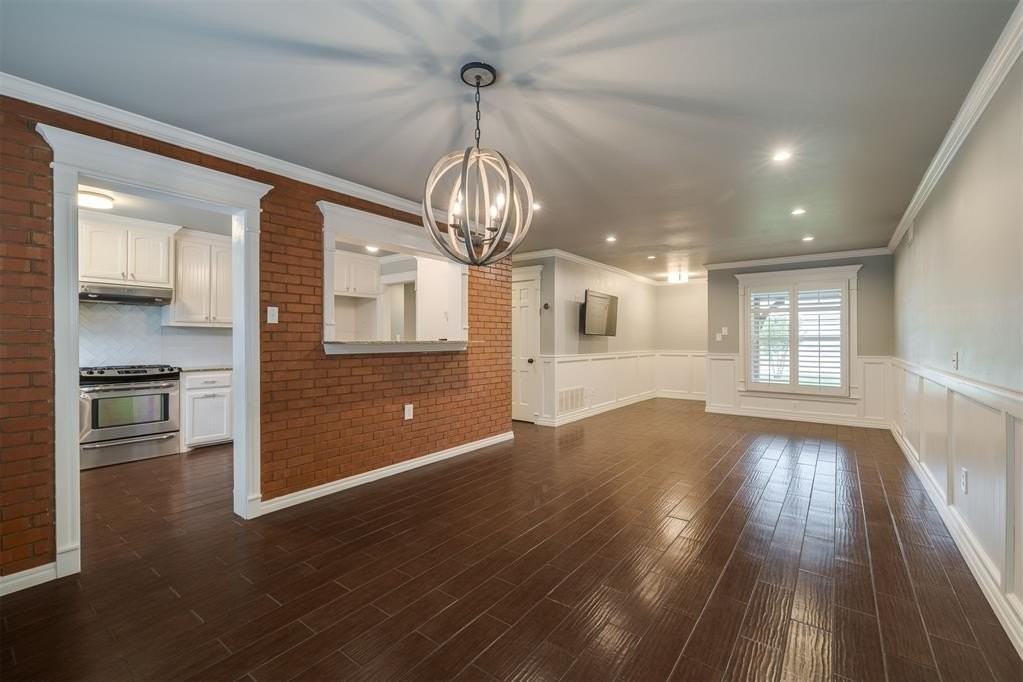 2725 Nw 68th St - Photo 7 of 44