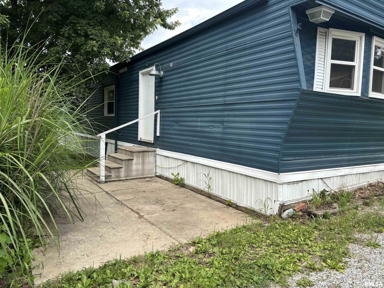 50 Iroquois Dr - Photo 2 of 15