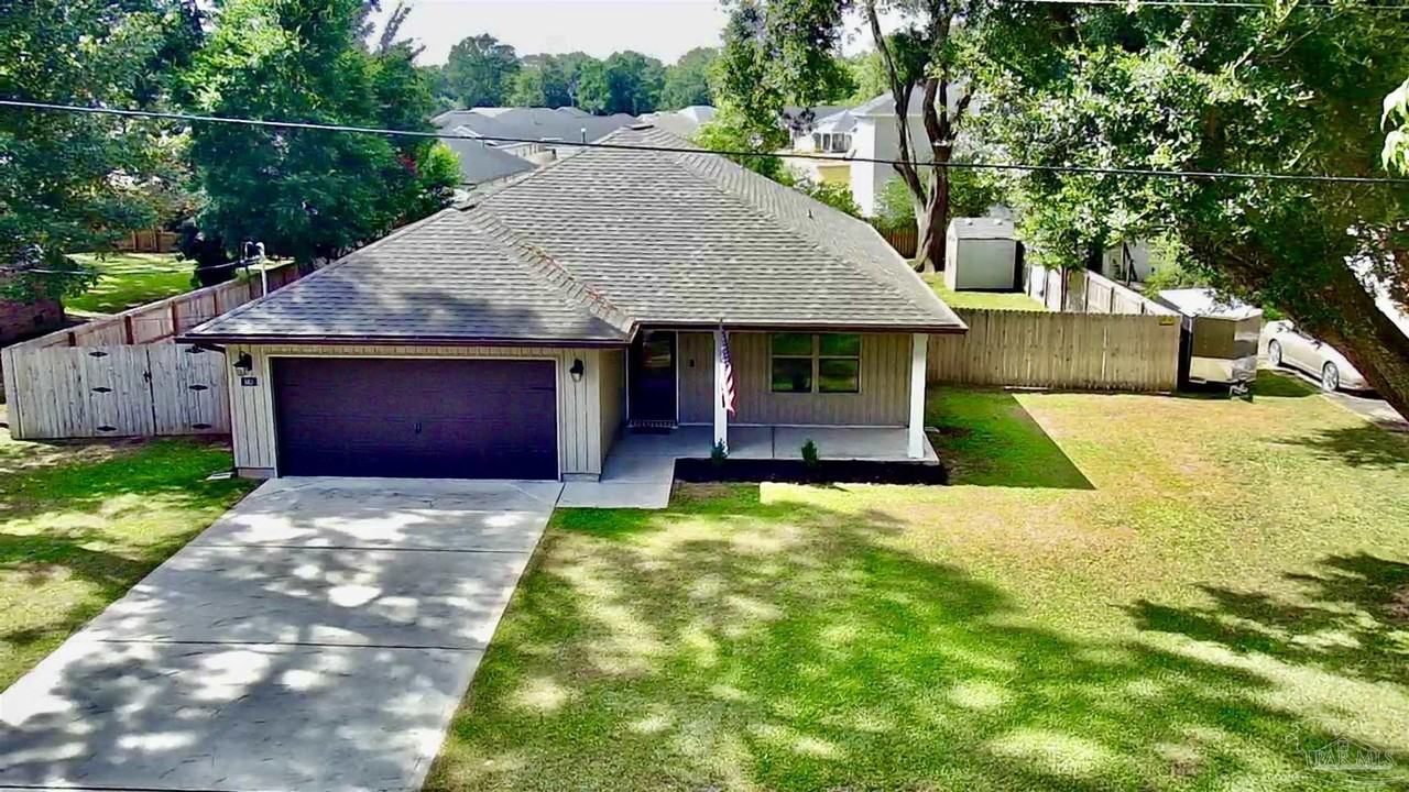 163 Beland Rd - Photo 3 of 39