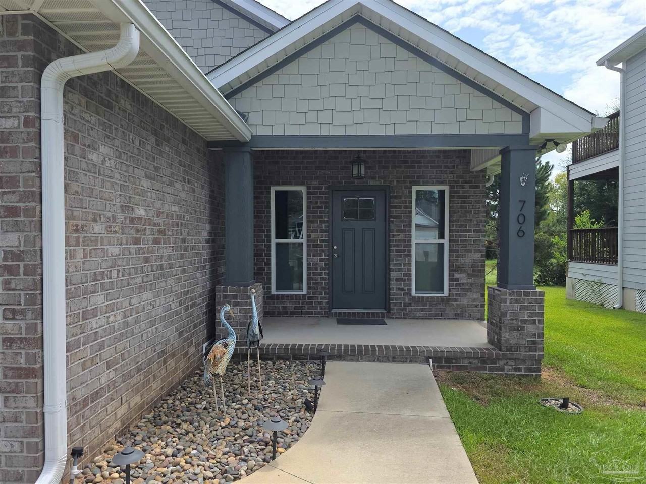 706 Upper Heron Way - Photo 2 of 41