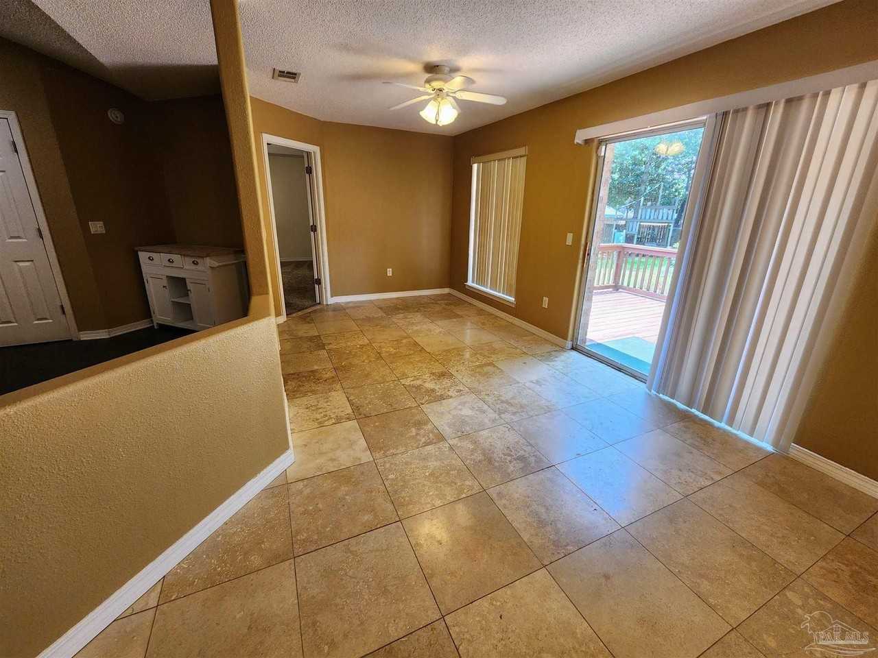 4219 Spindlewick Dr - Photo 7 of 23