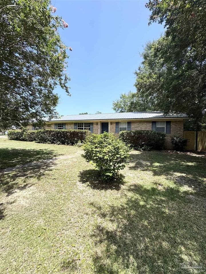9720 Sandpiper St - Photo 2 of 21