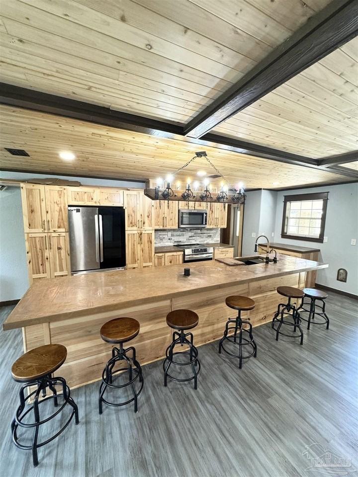 9720 Sandpiper St - Photo 4 of 21